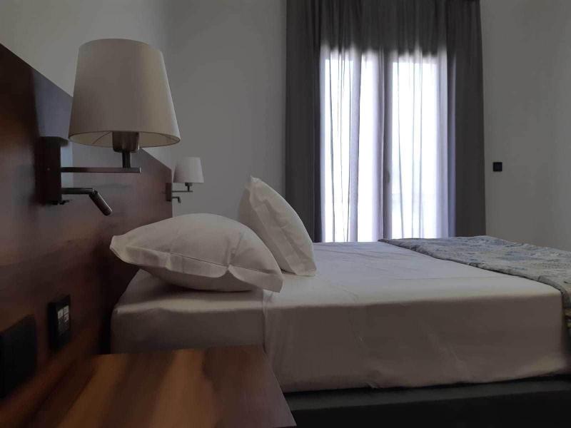 Morello Beach Hotel - Oda