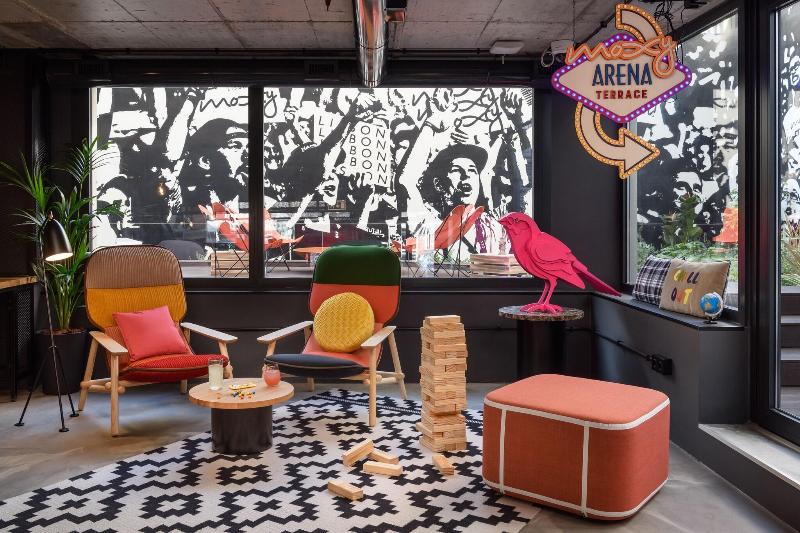 Moxy Lisbon City - Lobi
