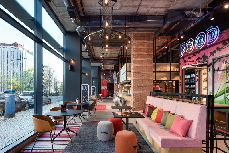 Moxy Lisbon City - Lobi