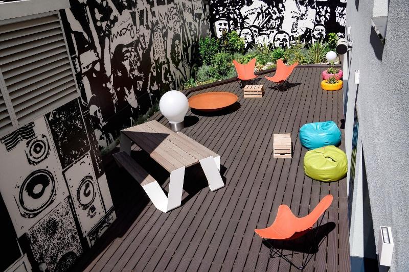Moxy Lisbon City - Genel