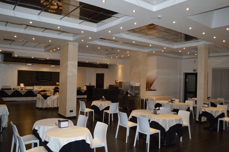 Canadian Hotel - Restoran