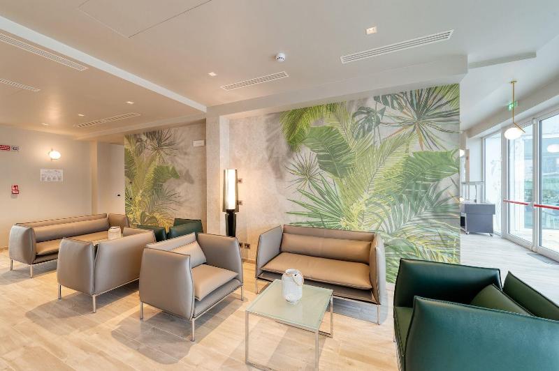 Vision Hotel - Lobi