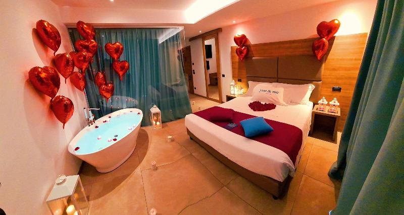 You & Me Beach Hotel - Lobi
