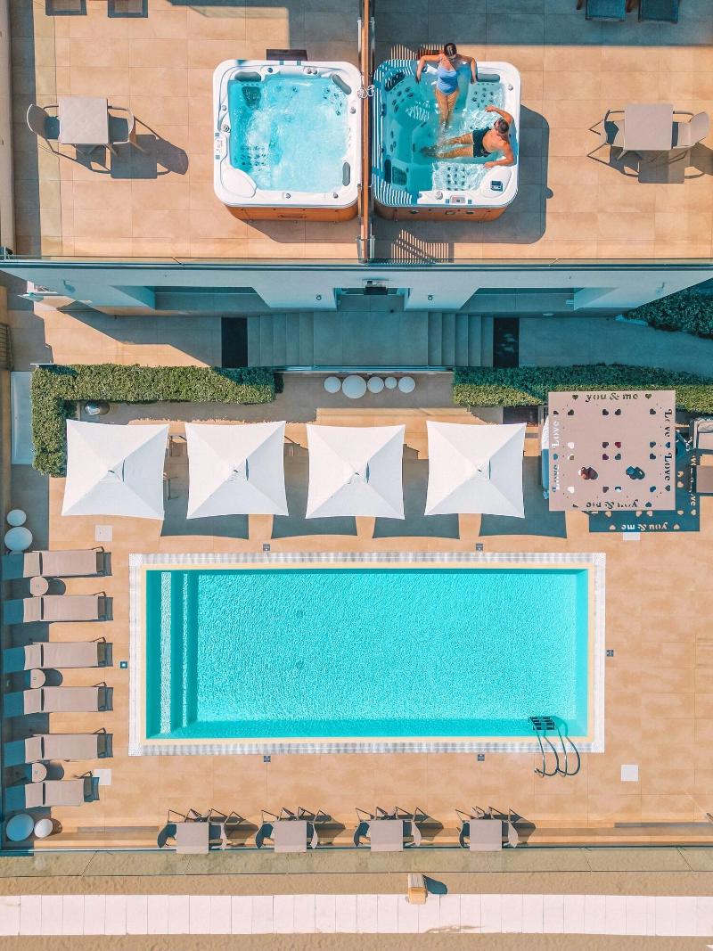 You & Me Beach Hotel - Aktivite