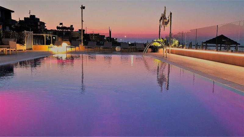 You & Me Beach Hotel - Aktivite