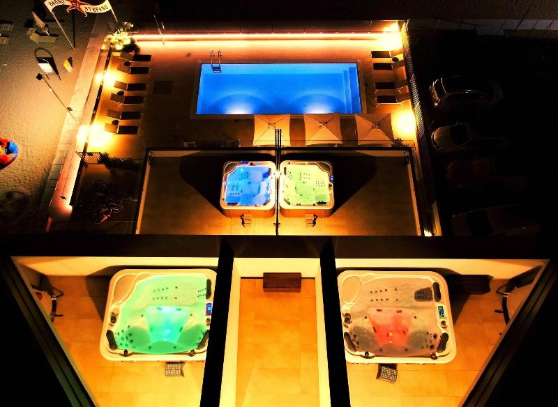 You & Me Beach Hotel - Genel