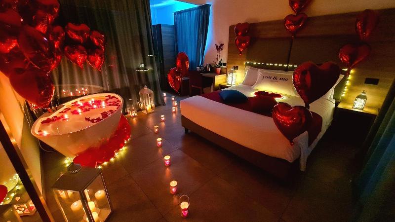 You & Me Beach Hotel - Oda