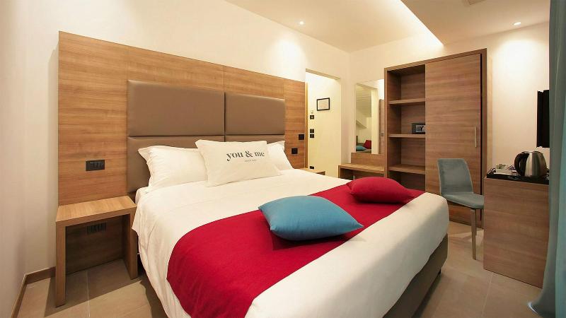 You & Me Beach Hotel - Oda
