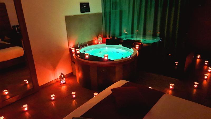 You & Me Beach Hotel - Oda