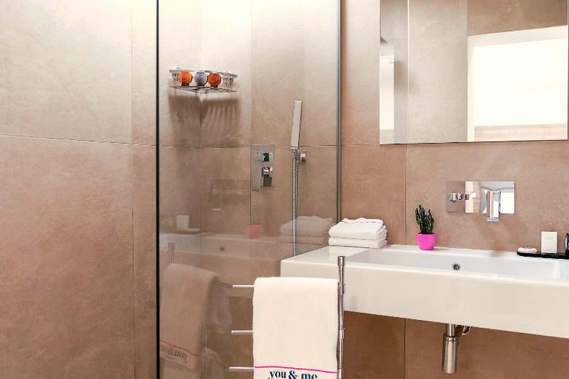You & Me Beach Hotel - Oda
