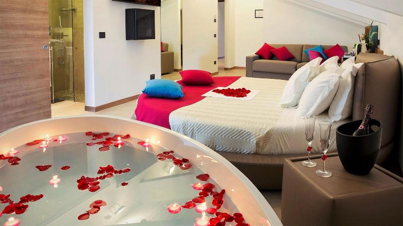 You & Me Beach Hotel - Oda