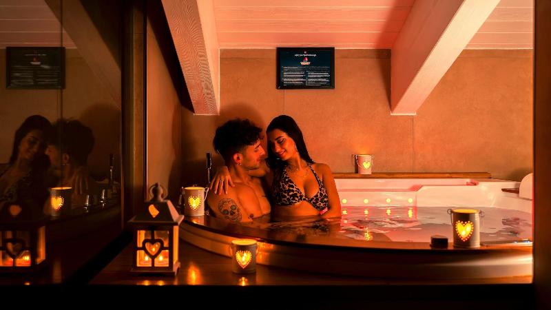 You & Me Beach Hotel - Oda
