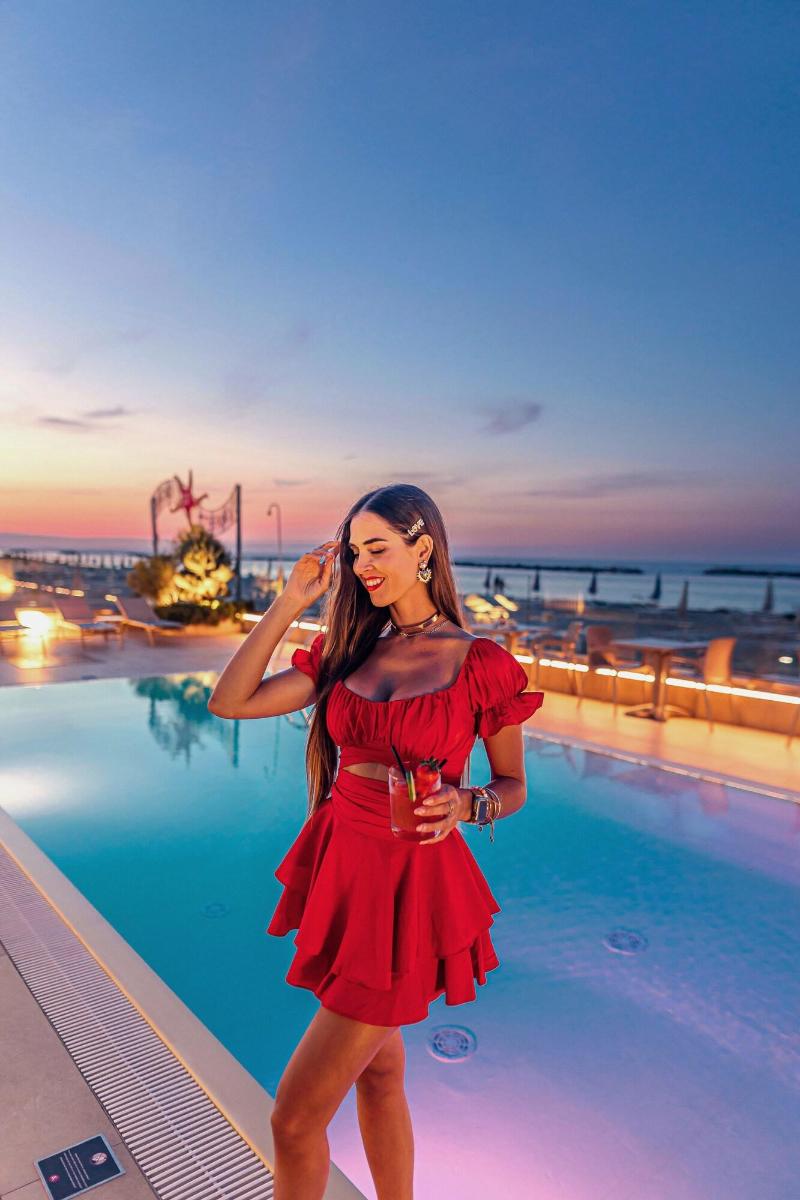 You & Me Beach Hotel - Havuz