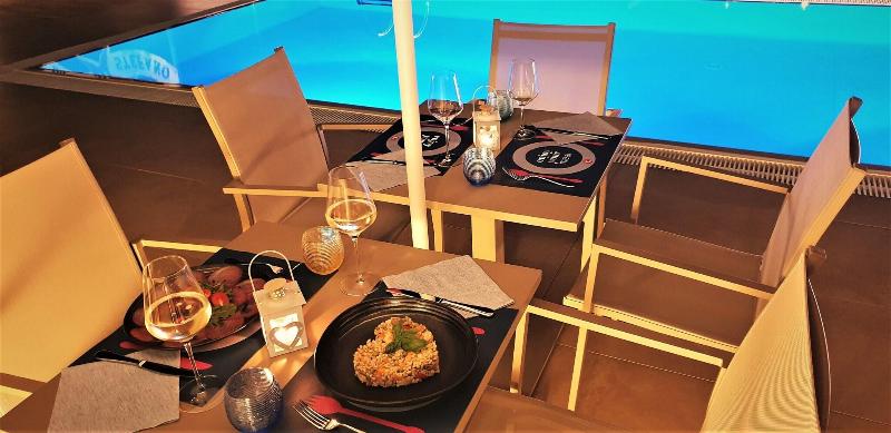 You & Me Beach Hotel - Havuz