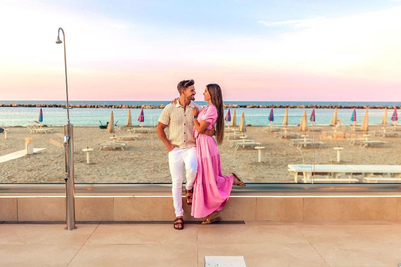You & Me Beach Hotel - Plaj