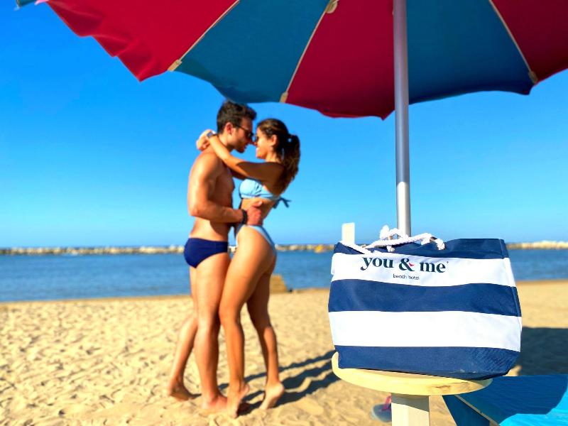 You & Me Beach Hotel - Plaj