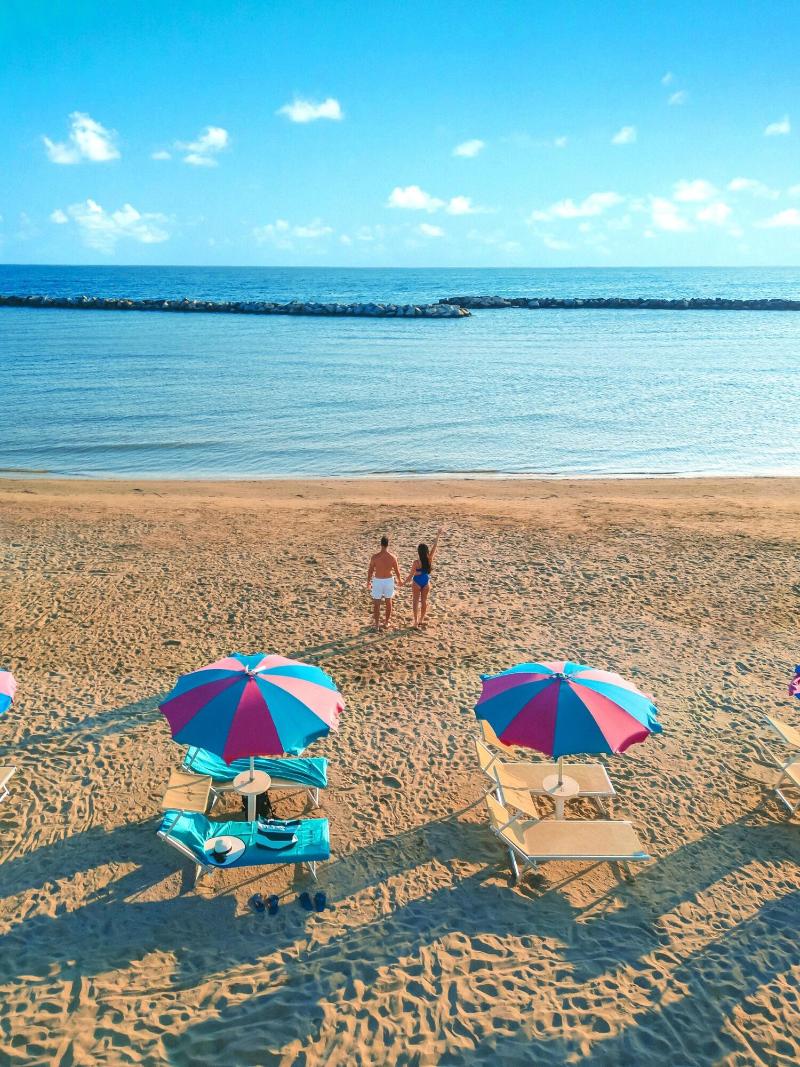You & Me Beach Hotel - Plaj