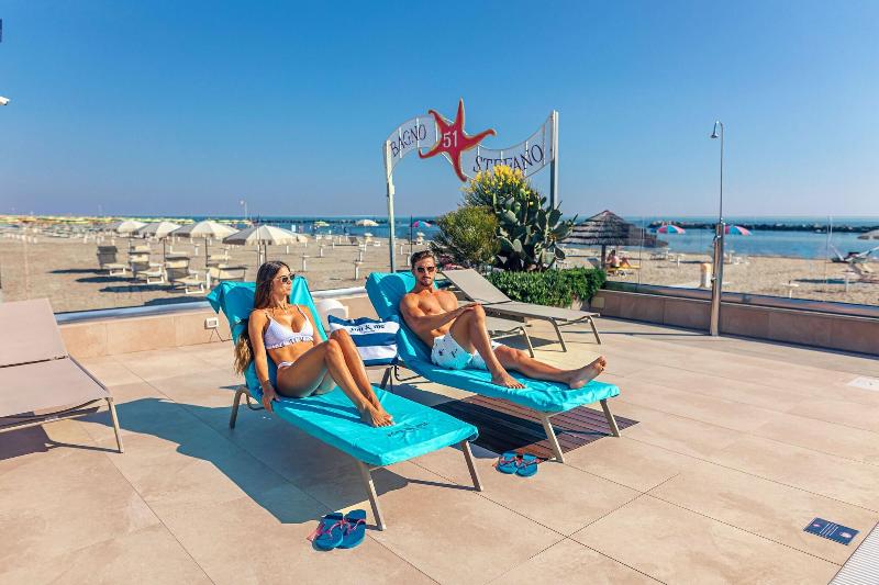 You & Me Beach Hotel - Plaj