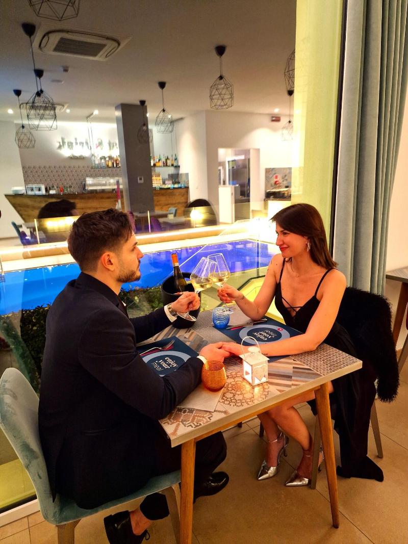 You & Me Beach Hotel - Restoran