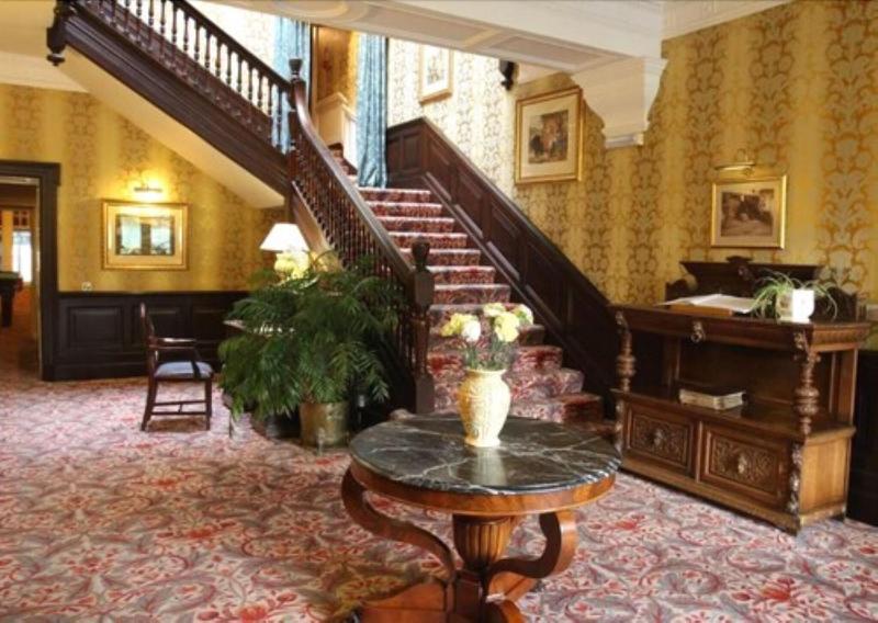 Mansion House - Lobi