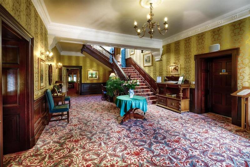 Mansion House - Lobi