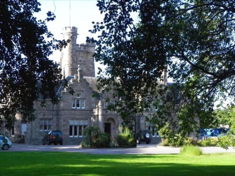 Mansion House - Genel