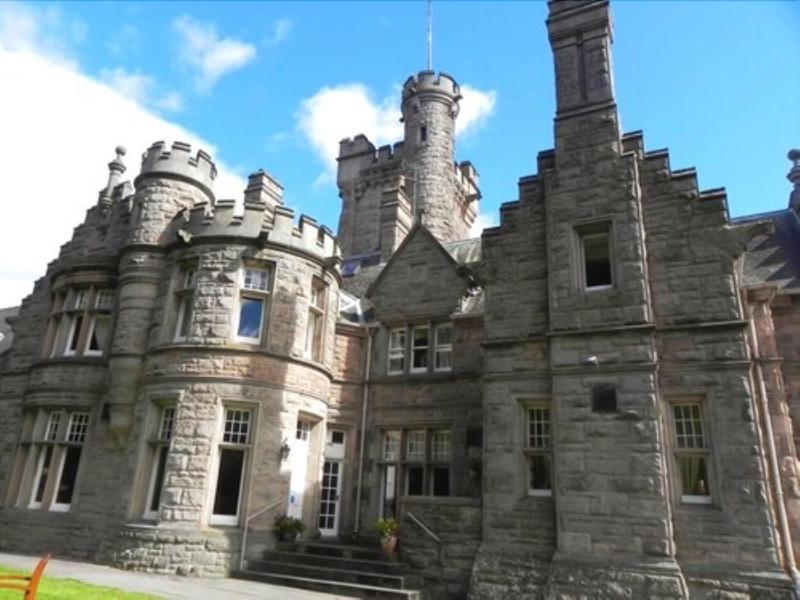 Mansion House - Genel