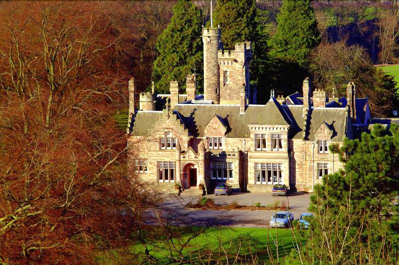 Mansion House - Genel