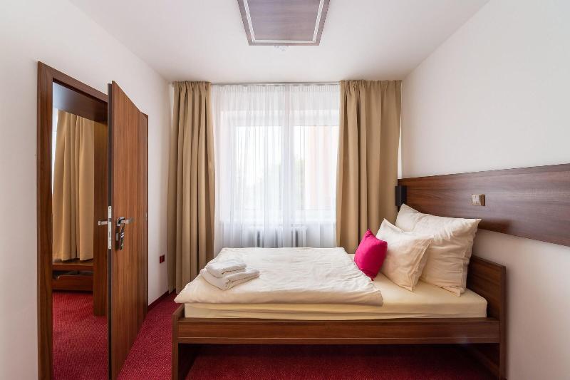 Bohemia Inn Hotel - Oda