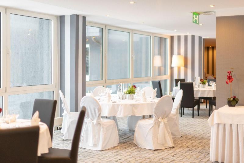 SL'otel im Parforcehaus - Aktivite