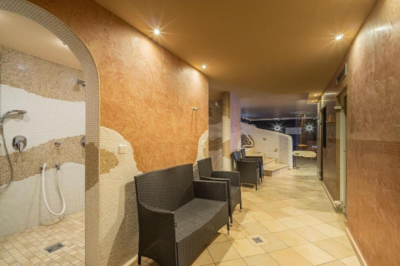 SL'otel im Parforcehaus - Aktivite
