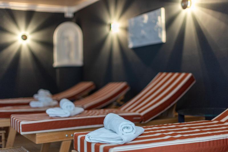 SL'otel im Parforcehaus - Aktivite