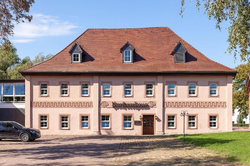 SL'otel im Parforcehaus - Genel