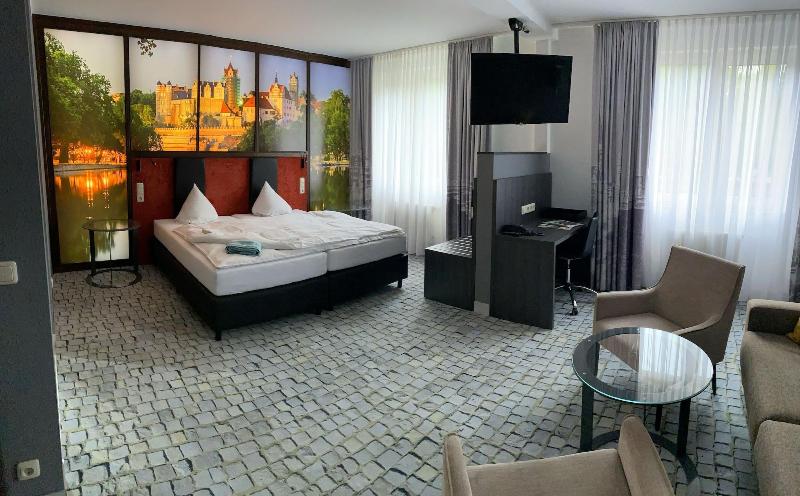SL'otel im Parforcehaus - Oda
