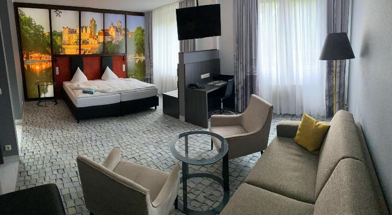 SL'otel im Parforcehaus - Oda