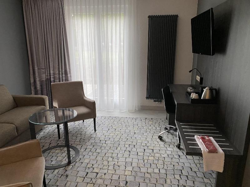 SL'otel im Parforcehaus - Oda