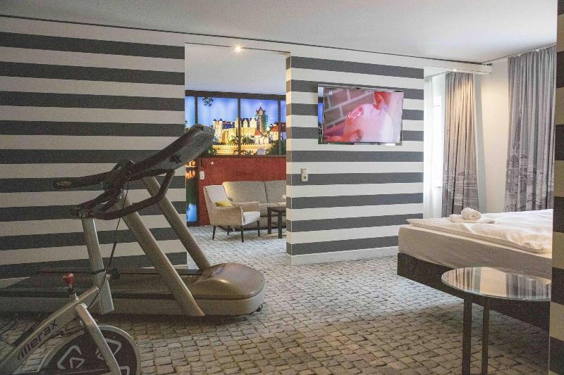 SL'otel im Parforcehaus - Oda