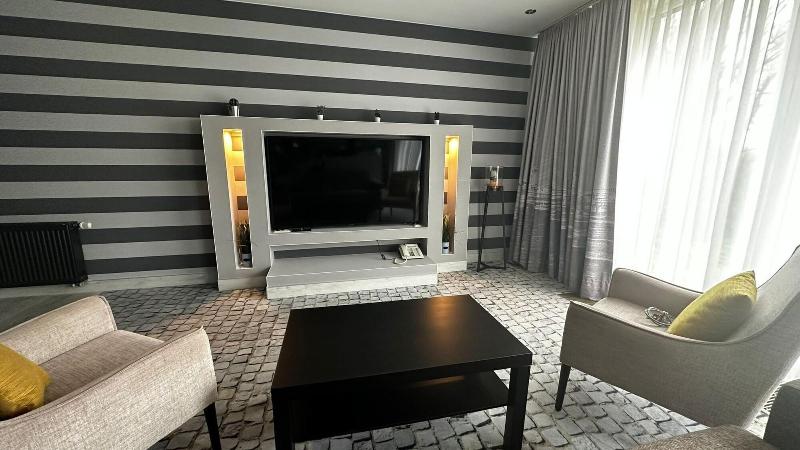 SL'otel im Parforcehaus - Oda