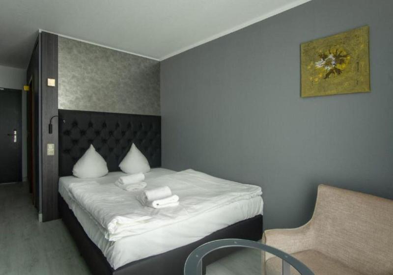 SL'otel im Parforcehaus - Oda