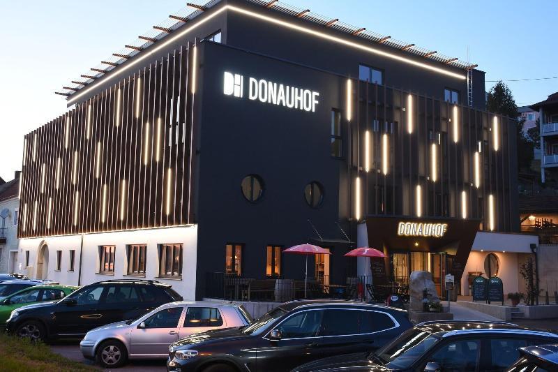 DONAUHOF HOTEL trinken.essen. schlafen - Genel