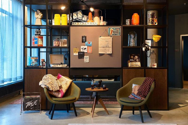 Moxy Essen City - Bar