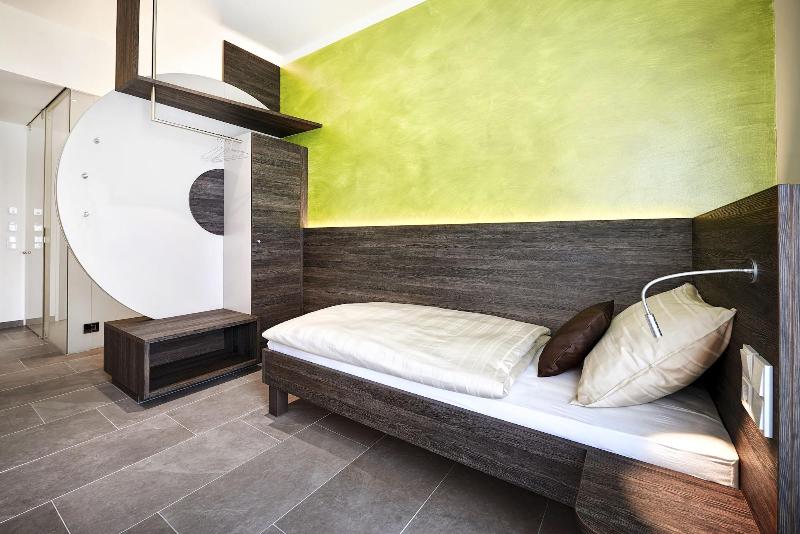 Eee Hotel Traun - Oda