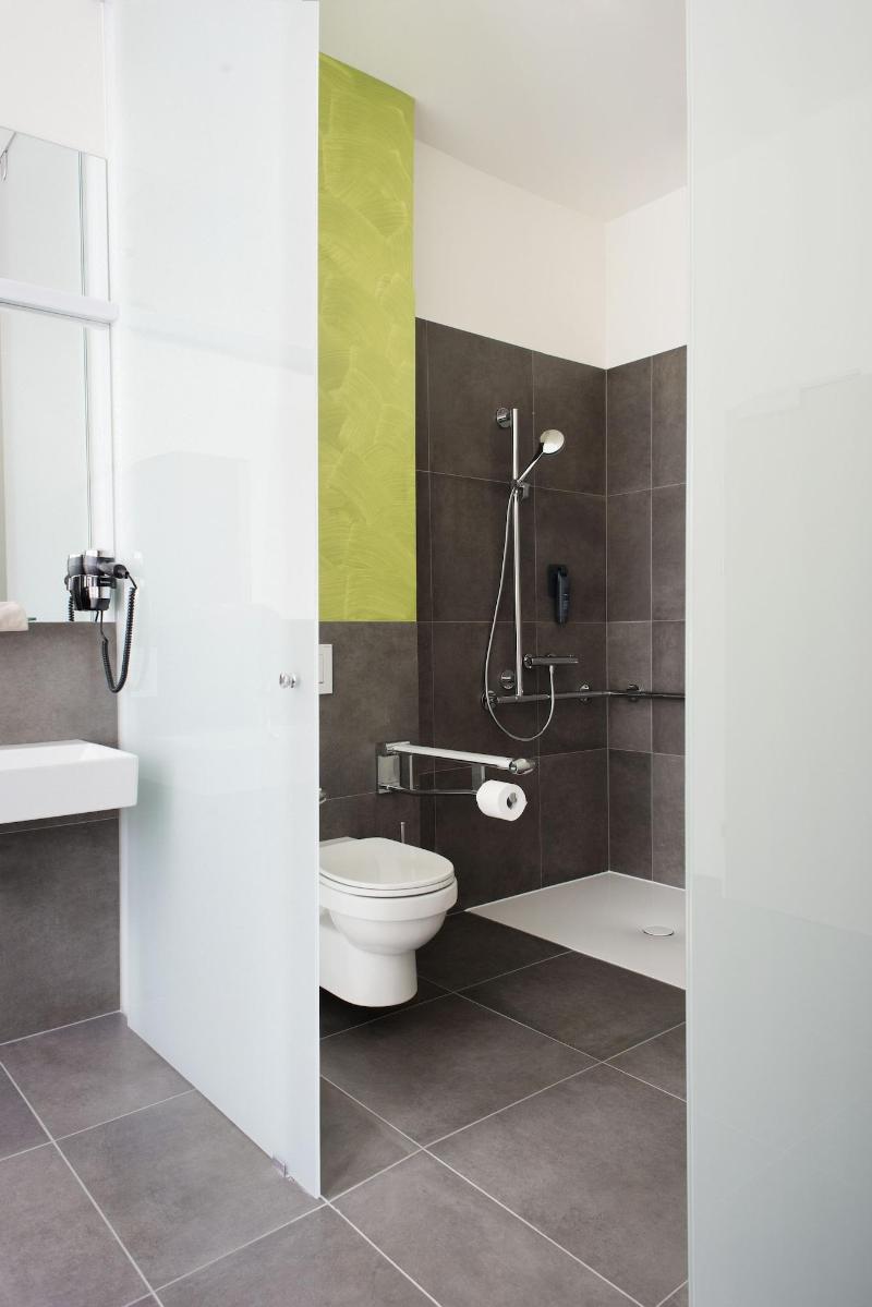 Eee Hotel Traun - Oda