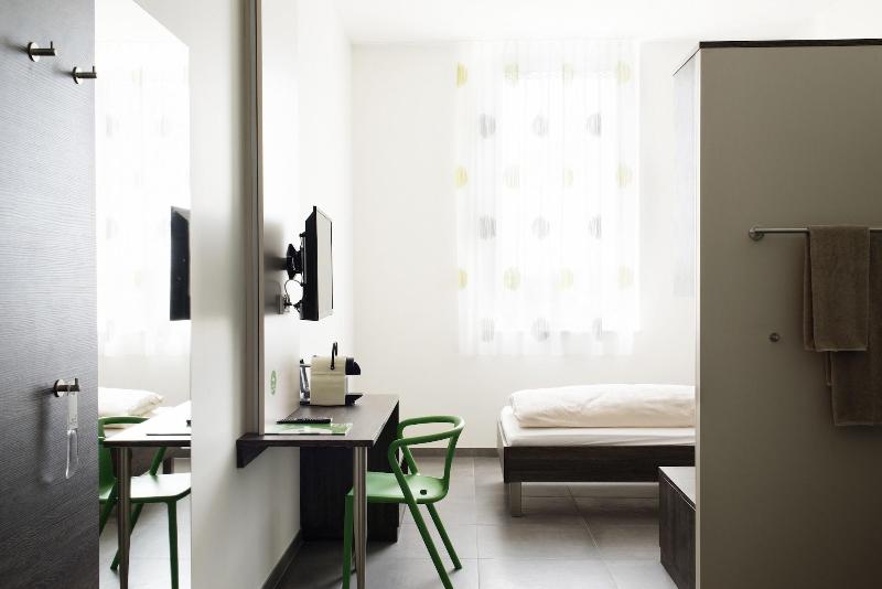 Eee Hotel Traun - Oda
