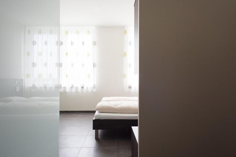 Eee Hotel Traun - Oda