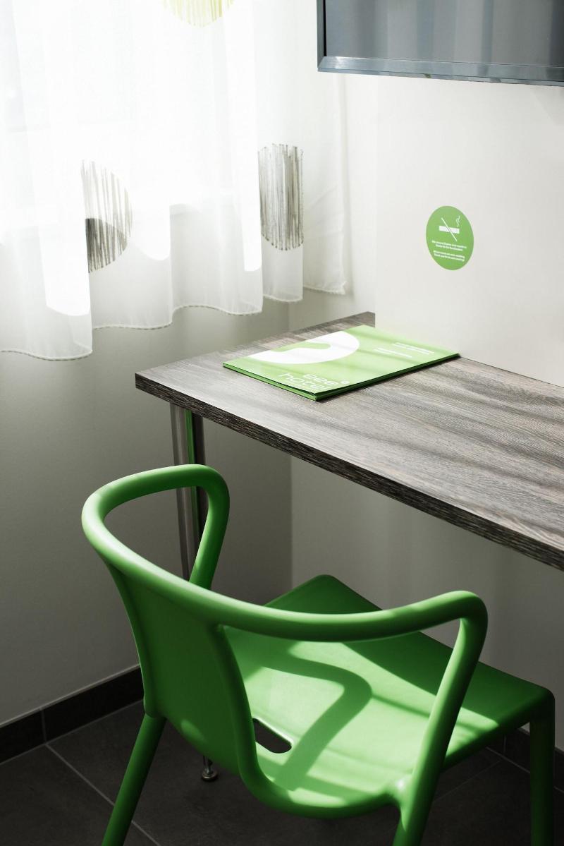 Eee Hotel Traun - Oda