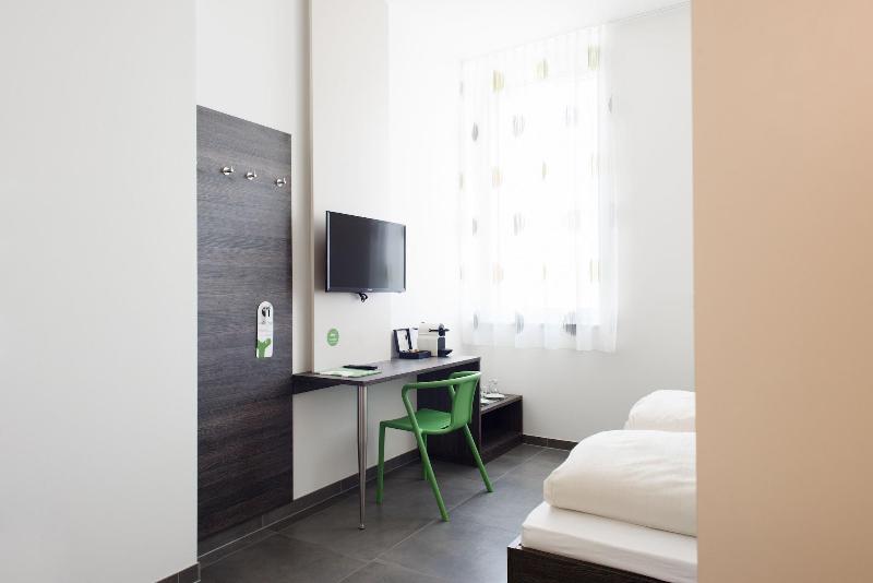 Eee Hotel Traun - Oda