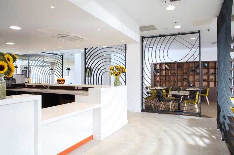 Sunley Hotel - Lobi