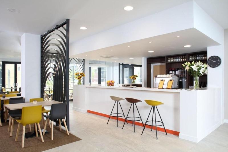 Sunley Hotel - Genel
