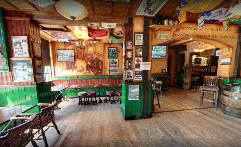 McCafferty's Guesthouse - Bar